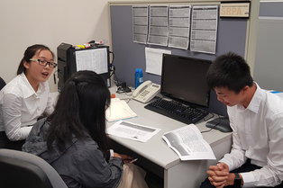 The photograph shows shots of real-life work setting of five Secondary 6 graduates attended the Job Tasting Programme in the Sales of First-hand Residential Properties Authority on 15 and 16 July 2019 under the 2019/20 “Life Buddies” Mentoring Scheme.